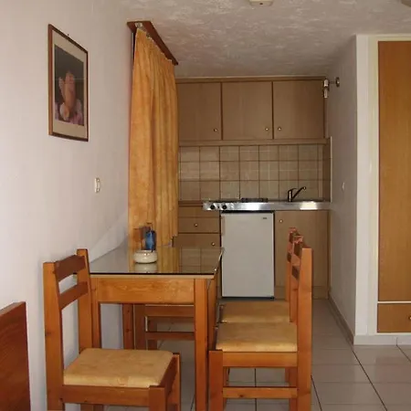 Sunrise Koutouloufari Apartmanhotel Herszonisszosz
